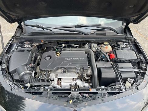 Used 2018 Chevrolet Malibu LT FWD image 28