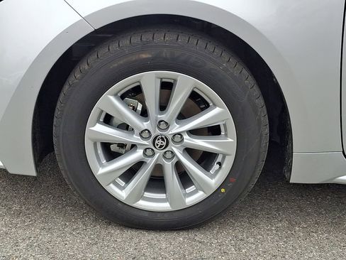 New 2026 Toyota Corolla XLE image 7