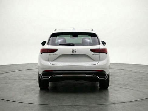 Used 2024 Buick Envision Preferred image 7