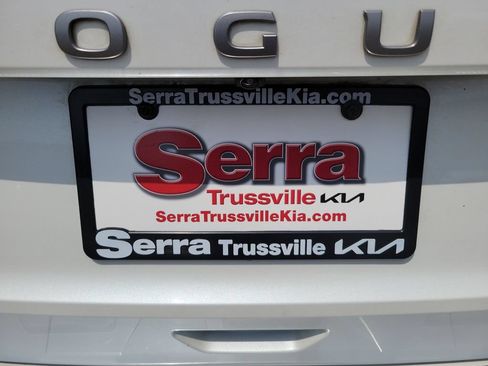 Used 2024 Nissan Rogue SL w/ SL Premium Package FWD image 31