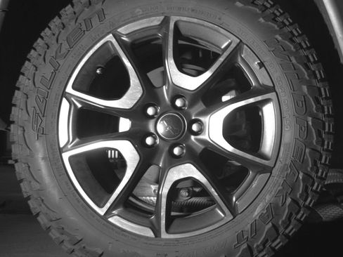 Used 2025 Jeep Compass Trailhawk AWD/4WD image 18