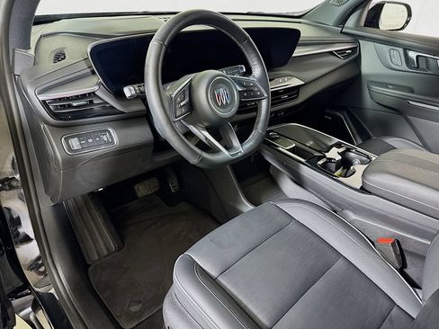 Used 2025 Buick Enclave Sport Touring FWD image 7