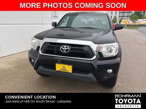 Used 2015 Toyota Tacoma 4x4 Double Cab w/ SR5 Package image 2