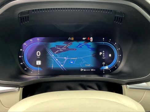 Certified 2023 Volvo XC60 B5 Plus w/ Climate Package image 24