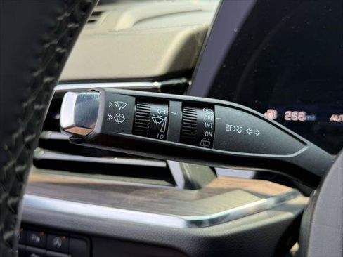 Used 2025 Chevrolet Suburban LT AWD/4WD image 26