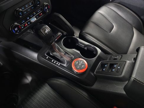 Used 2025 Ford Bronco Raptor AWD/4WD image 34