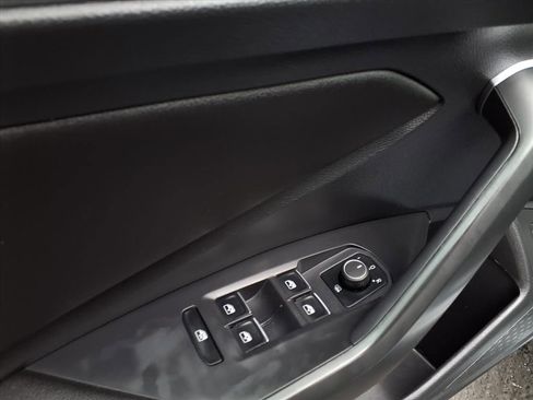 Used 2022 Volkswagen Jetta SE image 15