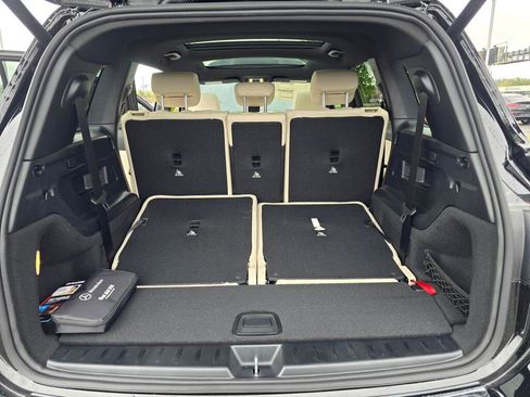 New 2026 Mercedes-Benz GLB 250 4MATIC image 11