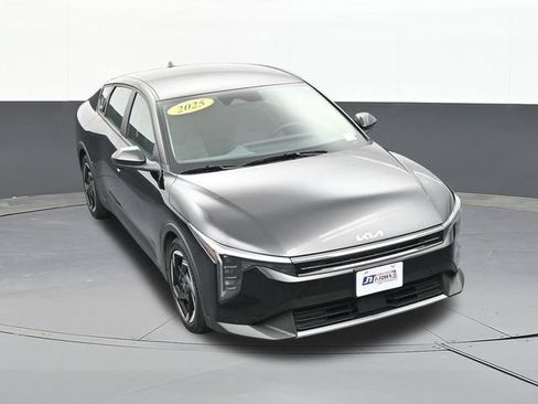 Used 2025 Kia K4 EX FWD image 61