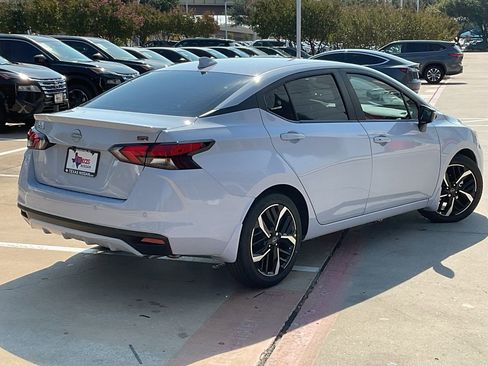 New 2025 Nissan Versa SR w/ Trunk Package image 5