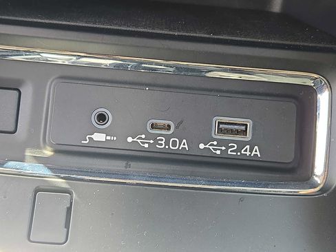 Certified 2025 Subaru Ascent Premium AWD/4WD image 25