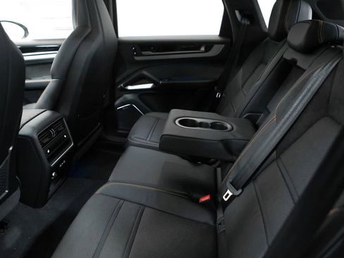 New 2026 Porsche Cayenne GTS AWD/4WD image 37