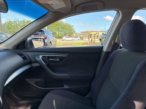 Used 2013 Nissan Altima 2.5 S FWD image 23
