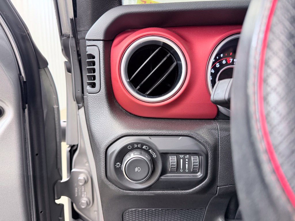 Used 2018 Jeep Wrangler Rubicon w/ Steel Bumper Group AWD/4WD image 21