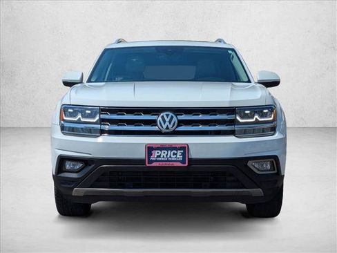 Used 2018 Volkswagen Atlas SEL AWD/4WD image 2