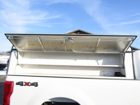 Used 2019 Ford F250 XL w/ Power Equipment Group image 9