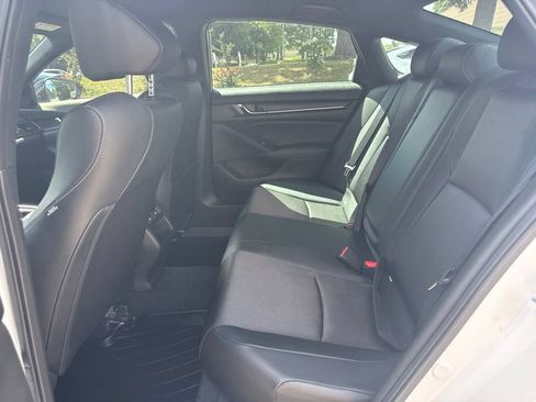 Used 2022 Honda Accord Sport image 11