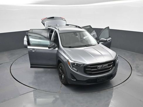 Used 2021 GMC Terrain SLE w/ Driver Convenience Package AWD/4WD image 42