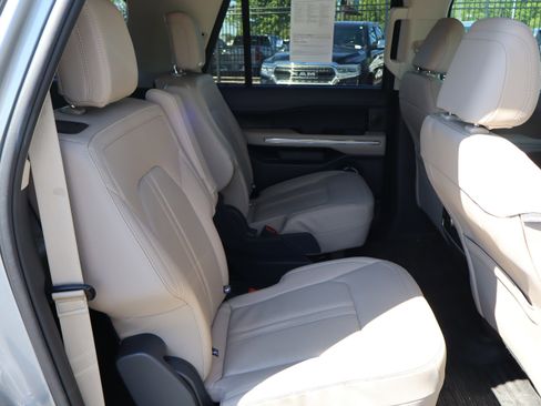 Used 2024 Ford Expedition Max Limited AWD/4WD image 39