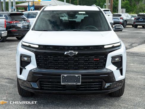 New 2026 Chevrolet Traverse RS FWD image 2