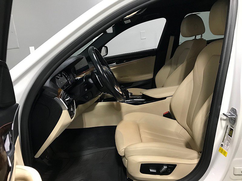 Used 2018 BMW 530i RWD image 11