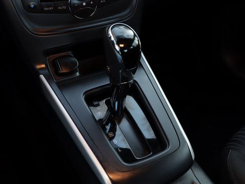 Used 2019 Nissan Sentra SV image 17