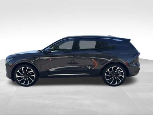 Used 2024 Lincoln Nautilus Black Label AWD/4WD image 22