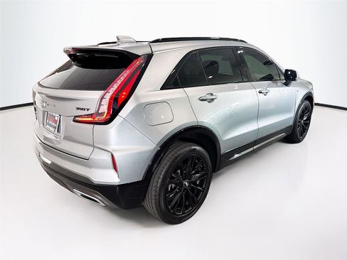 Used 2025 Cadillac XT4 Sport w/ LPO, Onyx Lite Package image 5
