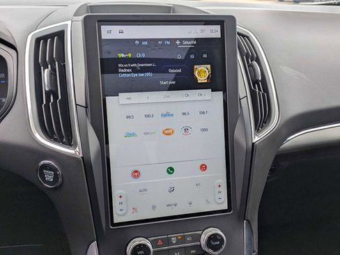 Used 2023 Ford Edge Titanium w/ Class II Trailer Tow Package image 28