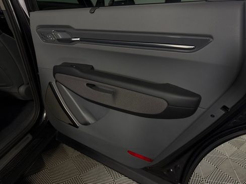 Used 2024 Kia EV9 Land image 30