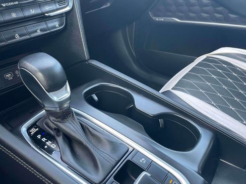 Used 2020 Hyundai Santa Fe Limited image 31