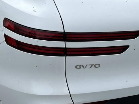 New 2026 Genesis GV70 2.5T Advanced image 12