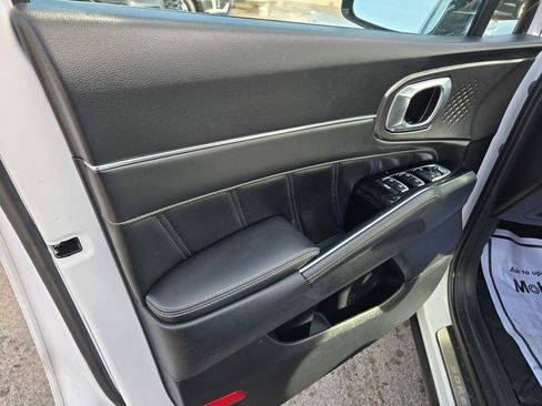 Used 2023 Kia Sorento SX AWD/4WD image 36