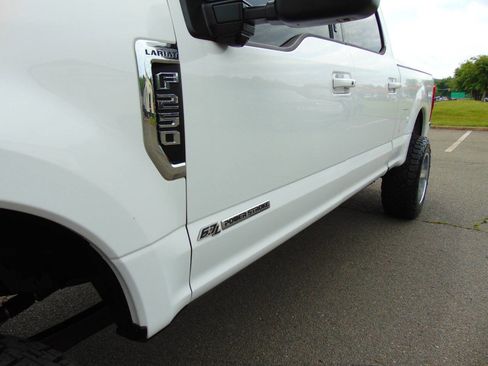 Used 2019 Ford F250 Lariat w/ Lariat Ultimate Package AWD/4WD image 69