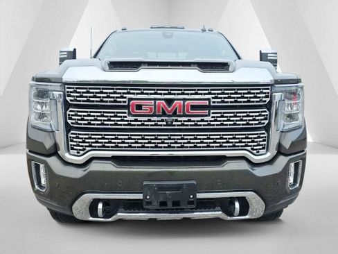 Used 2023 GMC Sierra 3500 Denali w/ Denali Ultimate Package AWD/4WD image 2