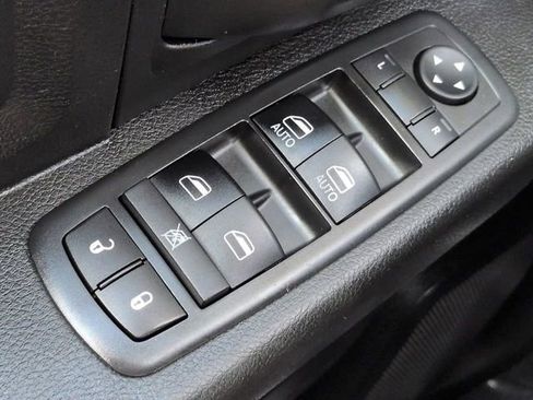 Used 2019 RAM 1500 Express AWD/4WD image 22
