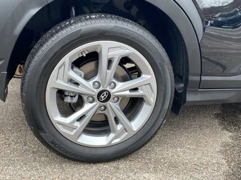 Used 2023 Hyundai Kona SEL AWD/4WD image 10