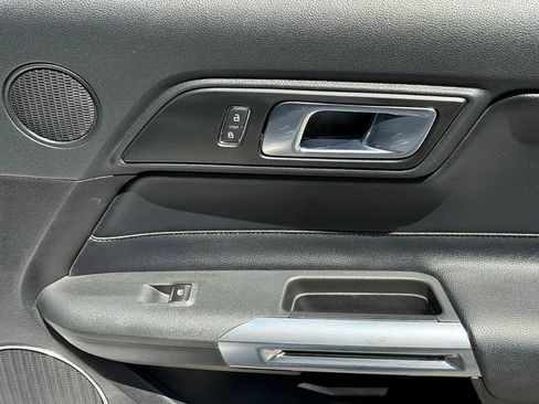 Used 2019 Ford Mustang GT Premium RWD image 37