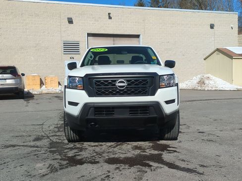 Used 2024 Nissan Frontier S image 2