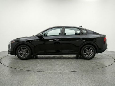 Used 2025 Kia K4 FWD image 5