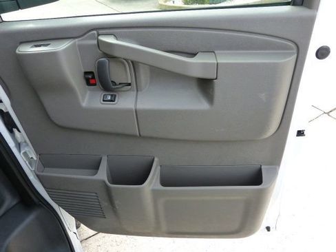 Used 2021 Chevrolet Express 2500 w/ Driver Convenience Package image 23