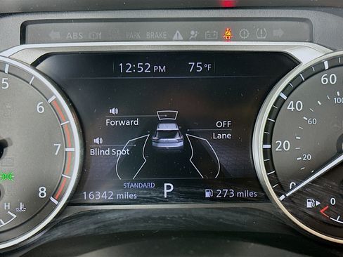 Used 2023 Nissan Rogue S FWD image 19
