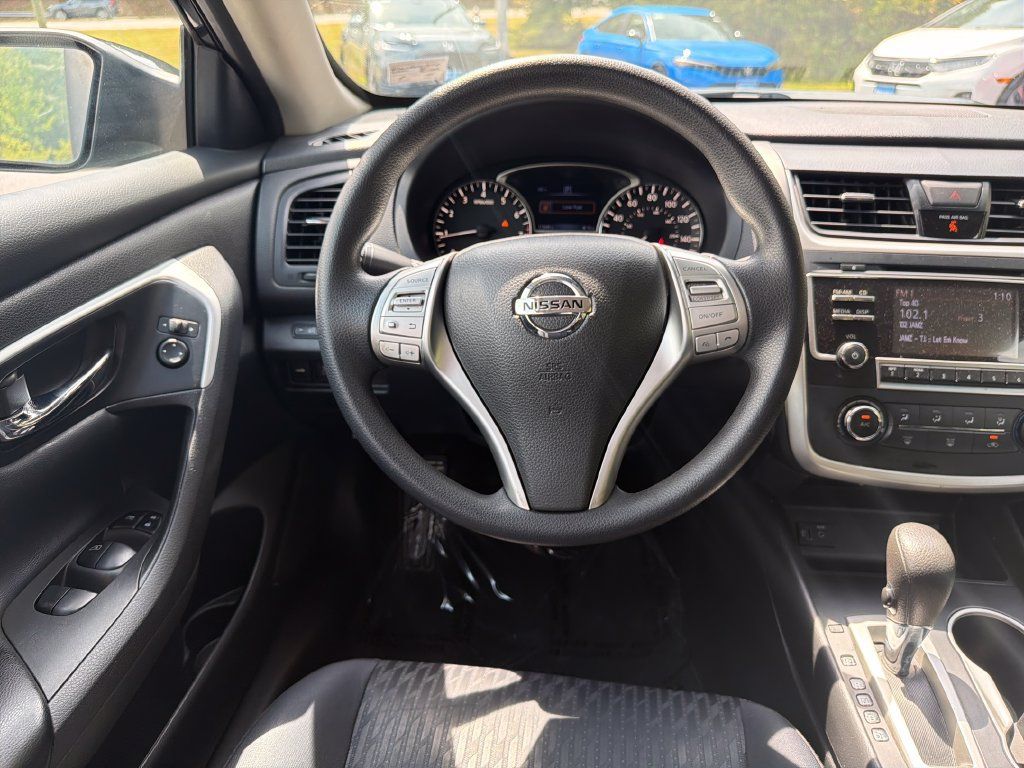 Used 2017 Nissan Altima 2.5 S FWD image 16