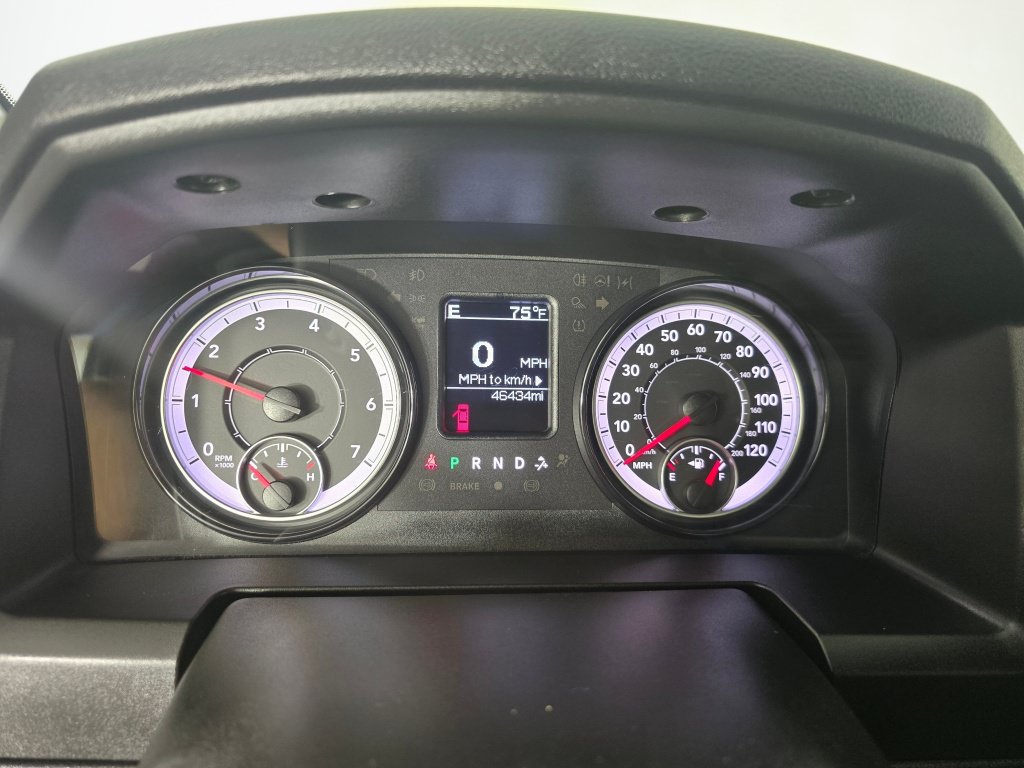 Used 2024 RAM 1500 Classic SLT AWD/4WD image 26
