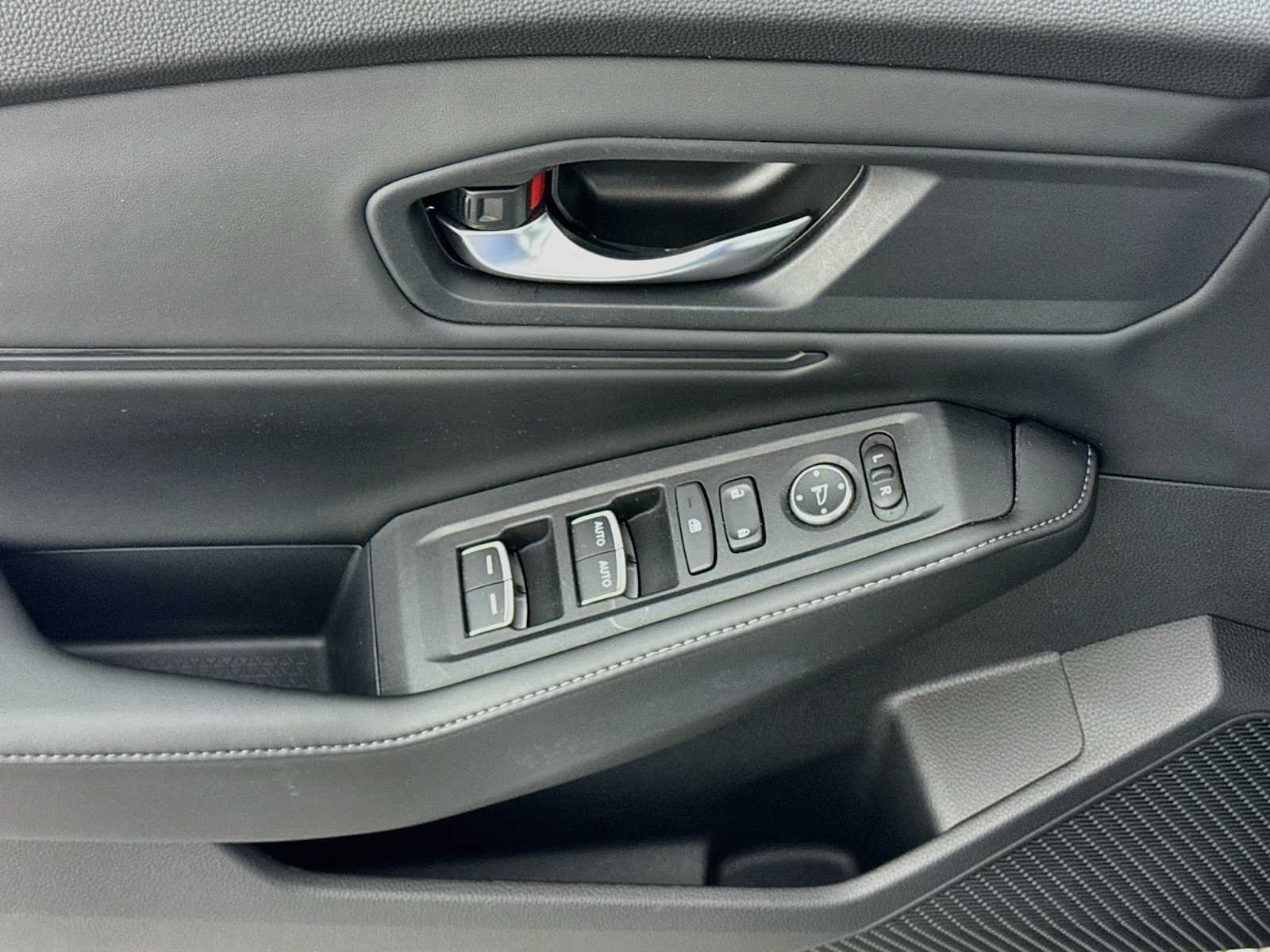 Used 2024 Honda Accord Sport image 16
