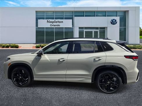 New 2026 Volkswagen Tiguan SE R-Line FWD image 6
