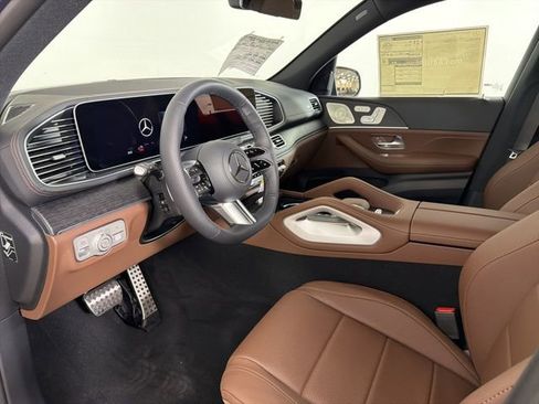 New 2026 Mercedes-Benz GLS 450 4MATIC image 10