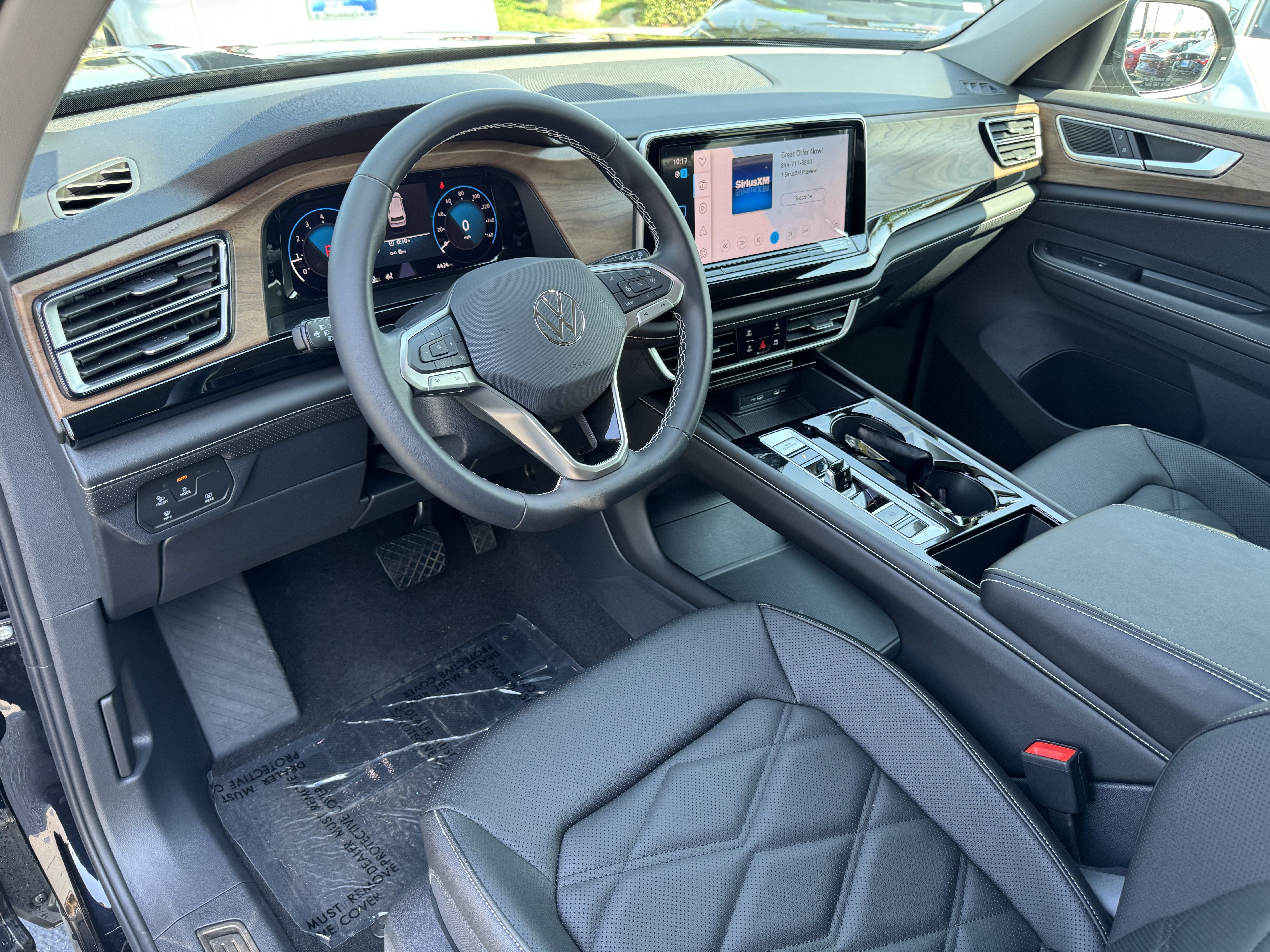 Used 2026 Volkswagen Atlas SE FWD image 14