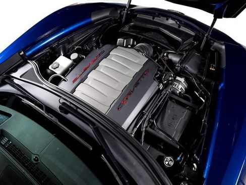 Used 2019 Chevrolet Corvette Stingray Coupe RWD image 13