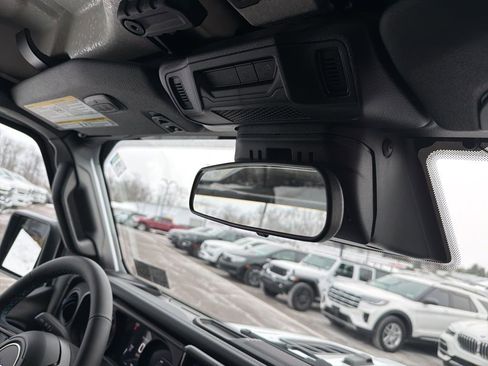 Certified 2025 Jeep Wrangler Unlimited Rubicon 4xe w/ Safety Group image 21